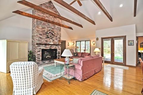 190 Glenneagle Dr, Mashpee, MA 02649 photo 8