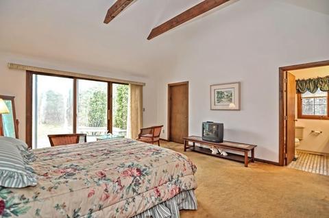 190 Glenneagle Dr, Mashpee, MA 02649 photo 10