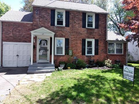 17 Vail St, Springfield, MA 01118 photo 1