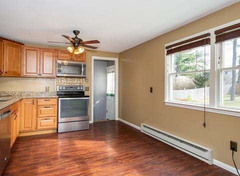141 Donbray Rd, Springfield, MA 01119 photo 8