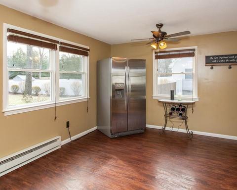 141 Donbray Rd, Springfield, MA 01119 photo 9