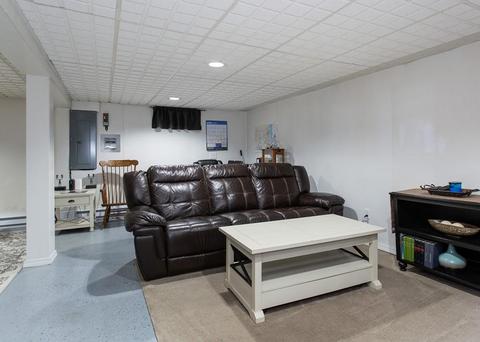 141 Donbray Rd, Springfield, MA 01119 photo 24