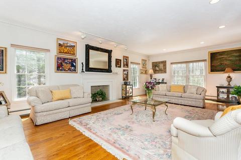 52 Cranberry Ln, Needham, MA 02492 photo 3