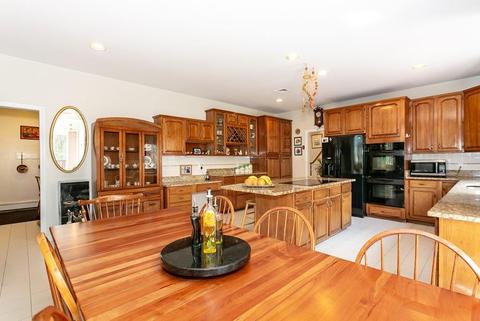 52 Cranberry Ln, Needham, MA 02492 photo 12