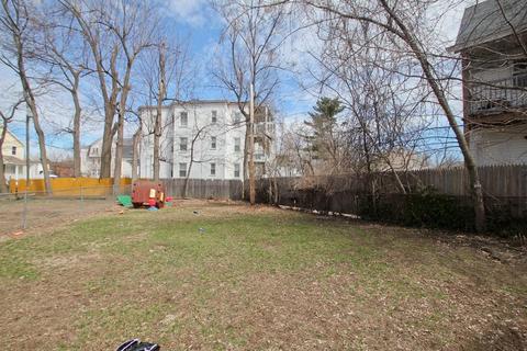48 Rifle St, Springfield, MA 01105 photo 15