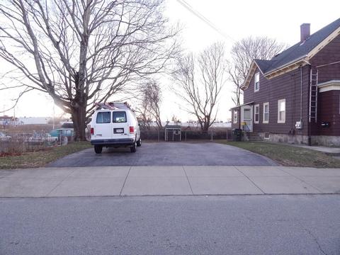 215 Anthony St, Fall River, MA 02721 photo 3
