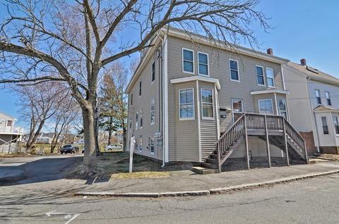 11 Burnham St, Gloucester, MA 01930 photo 2