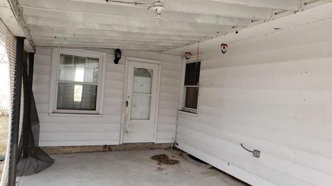 41 Metzger Pl, Springfield, MA 01104 photo 9