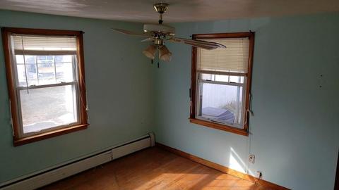 41 Metzger Pl, Springfield, MA 01104 photo 2