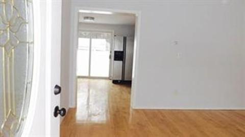 33 2nd St, Worcester, MA 01602 photo 2