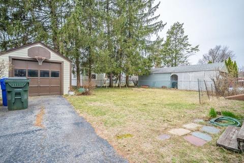 34 Thornton St, Springfield, MA 01104 photo 8