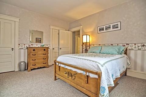 38 Forest St, Worcester, MA 01609 photo 19