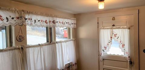 138 Harrison St, Athol, MA 01331 photo 3