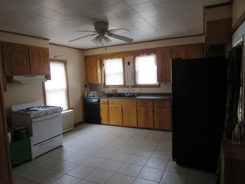 91 Eustis Ave, Lowell, MA 01850 photo 3