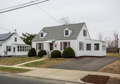 28 Surrey Rd, Springfield, MA 01118 photo 2