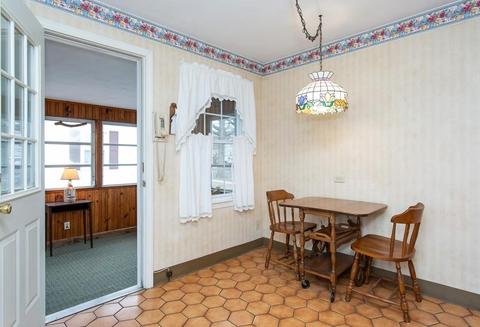 28 Surrey Rd, Springfield, MA 01118 photo 10