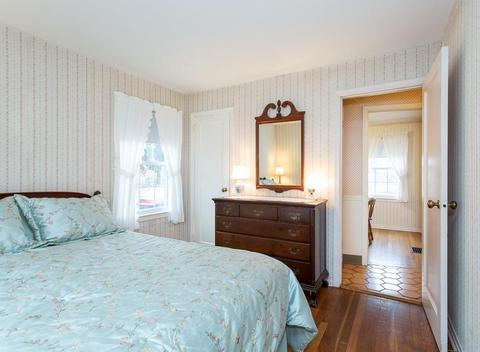28 Surrey Rd, Springfield, MA 01118 photo 15