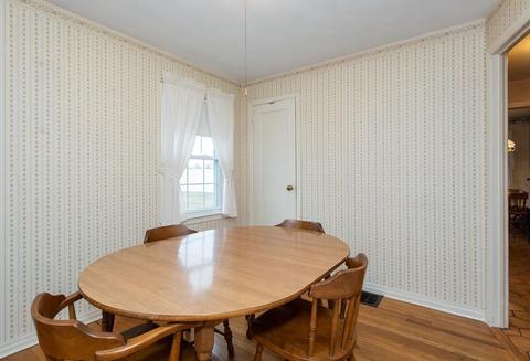 28 Surrey Rd, Springfield, MA 01118 photo 16