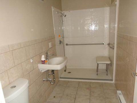 18 Wayne St, Springfield, MA 01118 photo 6
