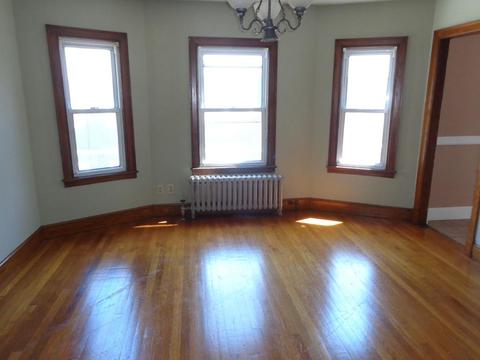 18 Wayne St, Springfield, MA 01118 photo 14