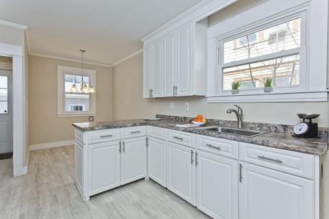 48 Sylvan St, Springfield, MA 01108 photo 8
