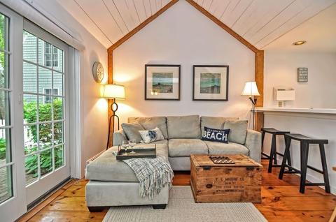 32 Flying Cloud Cir #32, Mashpee, MA 02649 photo 3