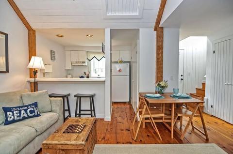 32 Flying Cloud Cir #32, Mashpee, MA 02649 photo 4