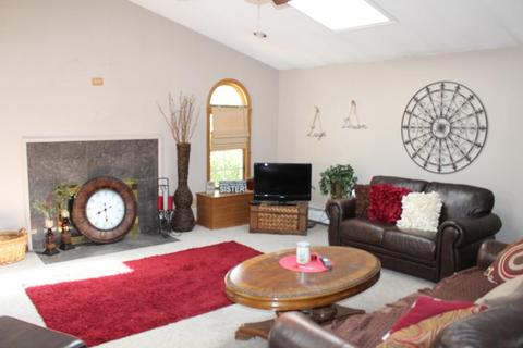 22 Buick St, Springfield, MA 01118 photo 5