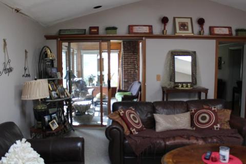 22 Buick St, Springfield, MA 01118 photo 6