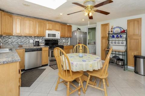 43 Poplar St, Danvers, MA 01923 photo 14