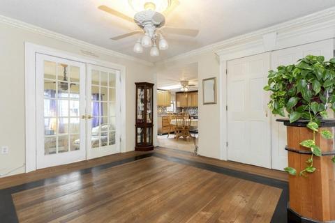 43 Poplar St, Danvers, MA 01923 photo 15