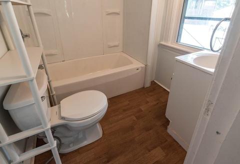 16 Grape St, Chicopee, MA 01013 photo 9
