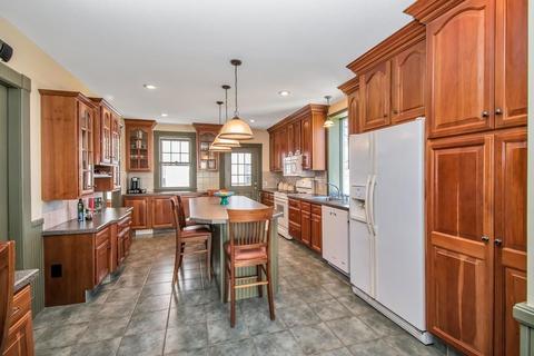 64 Washington Rd, Springfield, MA 01108 photo 12