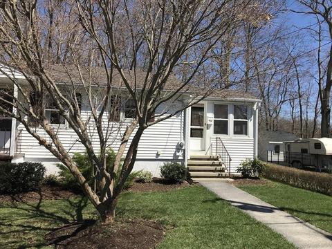 11 Batten St, Webster, MA 01570 photo 3