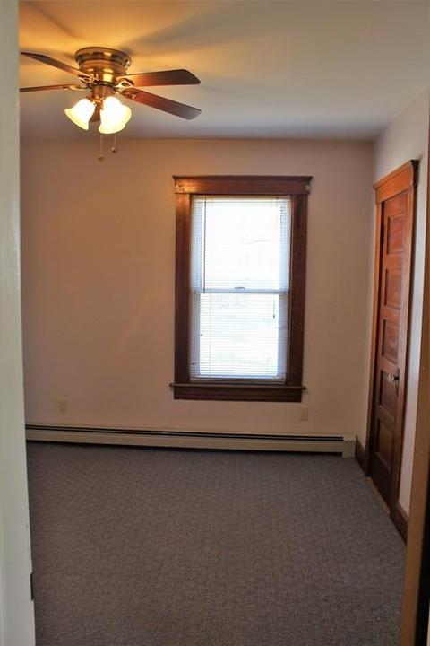 231 West St, Gardner, MA 01440 photo 8