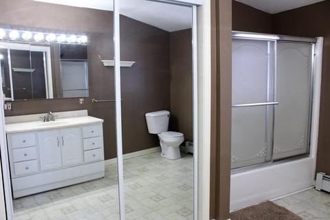 231 West St, Gardner, MA 01440 photo 23
