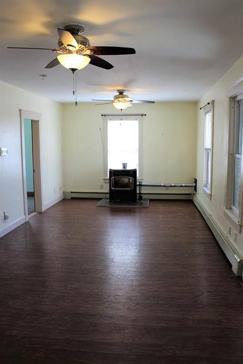 231 West St, Gardner, MA 01440 photo 6
