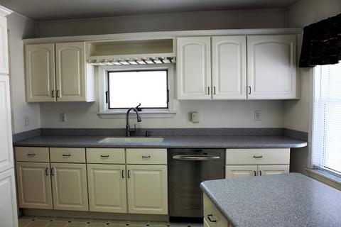 231 West St, Gardner, MA 01440 photo 10