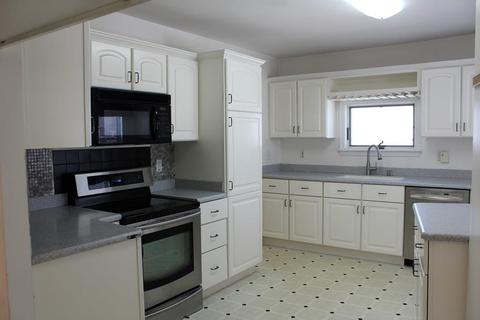 231 West St, Gardner, MA 01440 photo 12