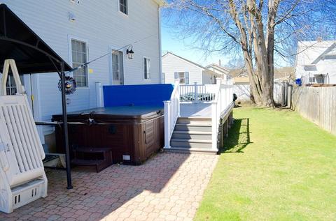 22 Clark St, Chicopee, MA 01013 photo 6