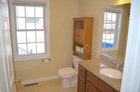 22 Clark St, Chicopee, MA 01013 photo 12