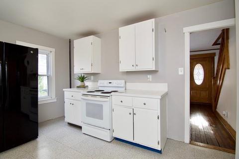 57 Denver St, Springfield, MA 01109 photo 7