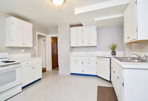 57 Denver St, Springfield, MA 01109 photo 6