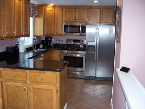 83 Robak Dr, Chicopee, MA 01020 photo 7