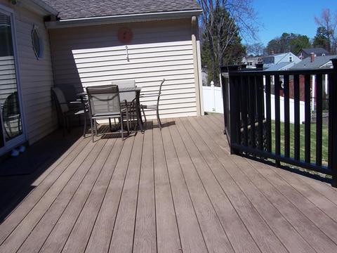 83 Robak Dr, Chicopee, MA 01020 photo 3