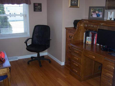 83 Robak Dr, Chicopee, MA 01020 photo 10