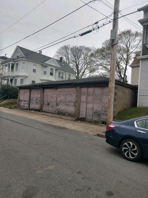 272 Sprague St, Fall River, MA 02724 photo 4