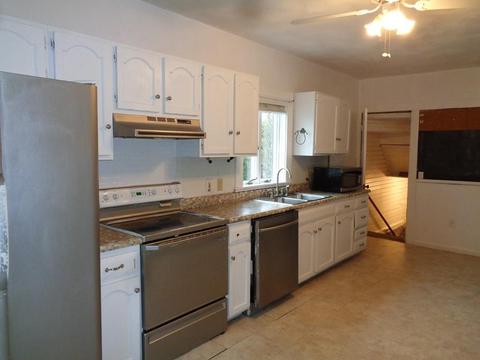 12 Boden St, Beverly, MA 01915 photo 3