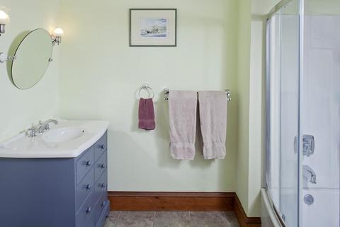 22 Edgewater Rd, Hull, MA 02045 photo 13