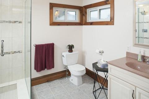 22 Edgewater Rd, Hull, MA 02045 photo 12